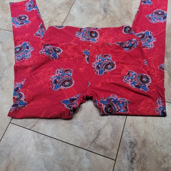 LuLaRoe Camera Print Leggings OS - Picture 4 of 6